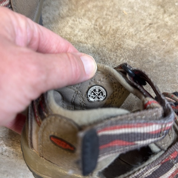 Keen Newport waterproof shoes for hiking - Picture 2 of 4